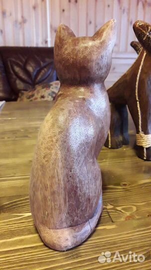 Кот деревянный