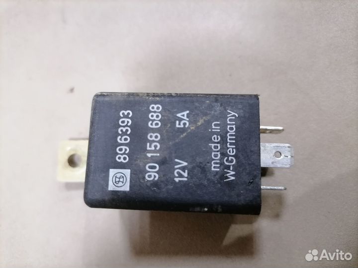 Реле обогрева стекла Opel Vectra A 1988-1995