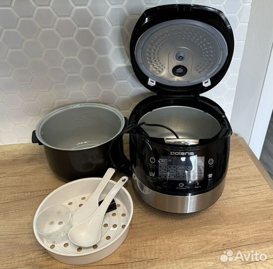 Мультиварка Polaris PMC 0517 Expert