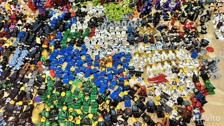 Lego оригинал, нинзяго,минифигурки,змеи,аксессуары