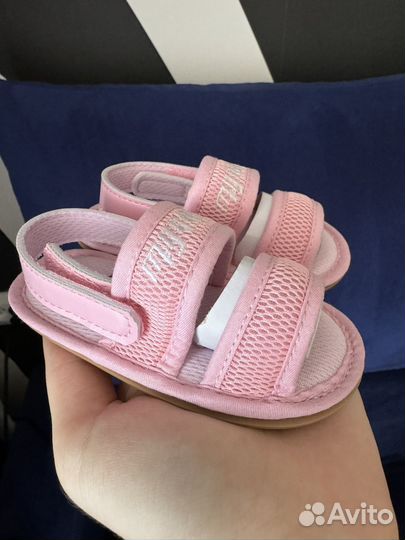 Сандалии для девочки