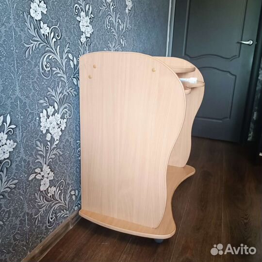 Компьютерный стол, письменный стол