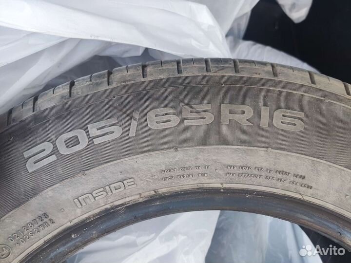 Nokian Tyres Hakka Blue 3 205/65 R16