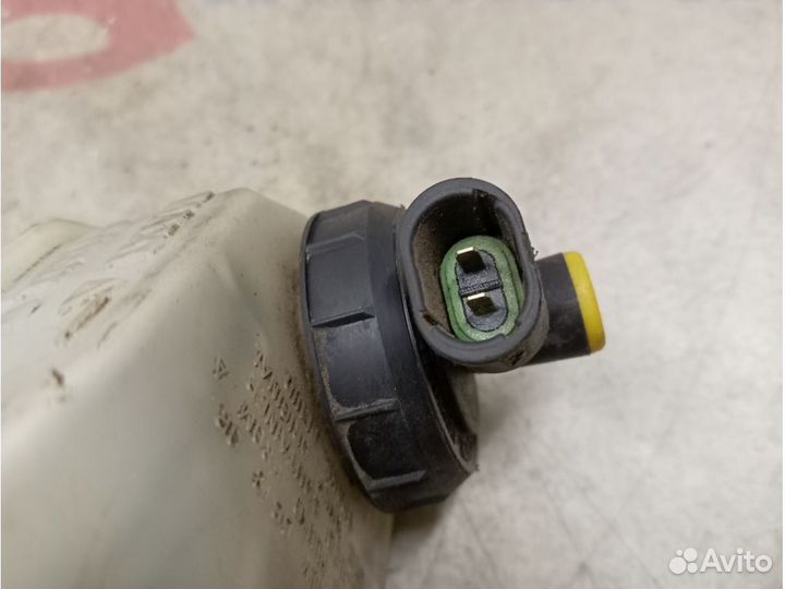 Главный тормозной цилиндр, 7700436913 renault megane, 3049799