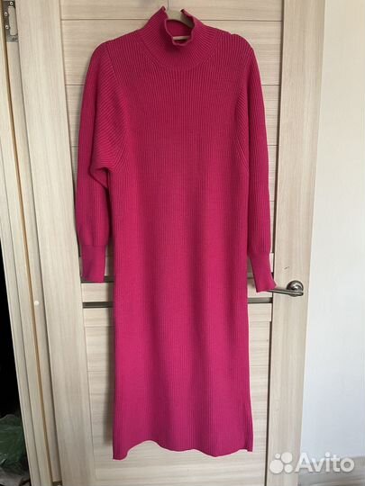 Платье прямого силуэта из вязаного трикотажа