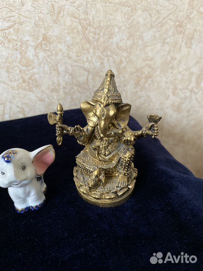 Декоративные статуэтки