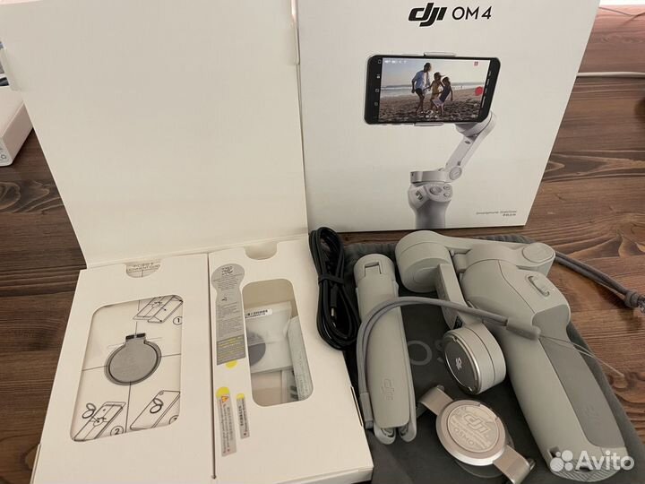 Стабилизатор DJI Osmo Mobile 4