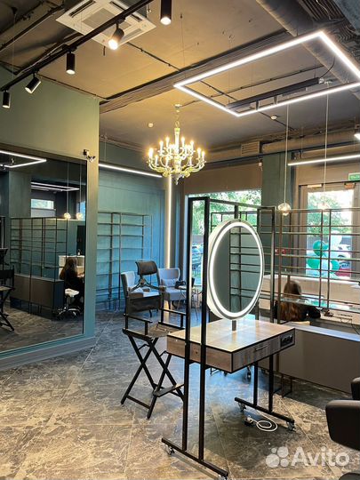 Администратор салона красоты