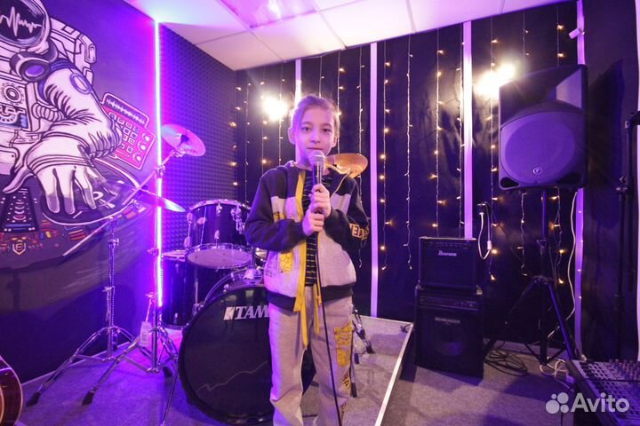 Обучение эстрадному вокалу, фортепиано