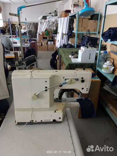 Закрепочная швейная машина