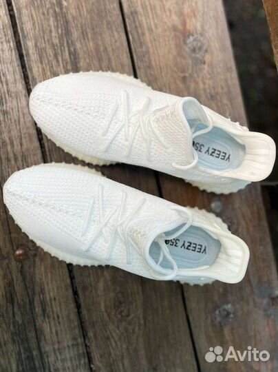 Кроссовки adidas yeezy boost 350 белые