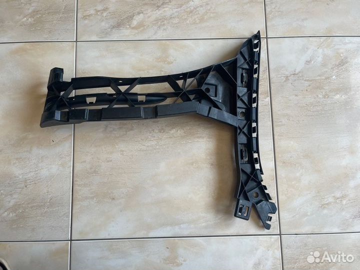 Кронштейн бампера задний левый Mercedes C 238 E