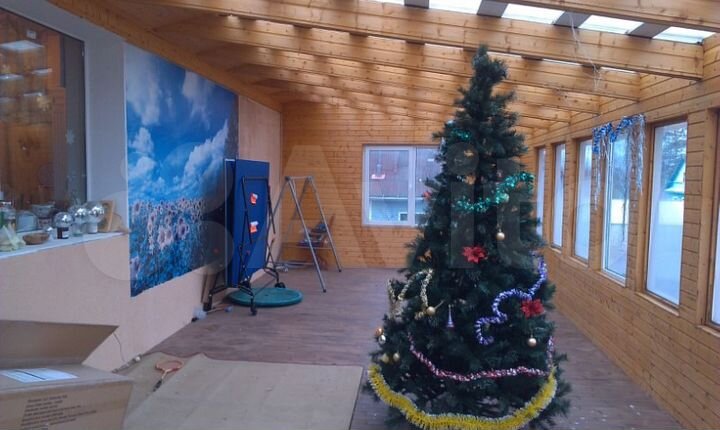 Коттедж 379 м² на участке 11 сот.