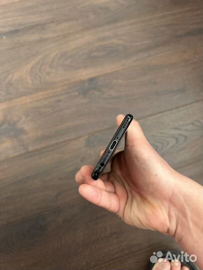 HUAWEI Nova 2, 4/64 ГБ