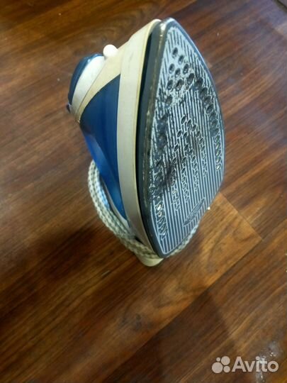 Гладильная доска и утюг