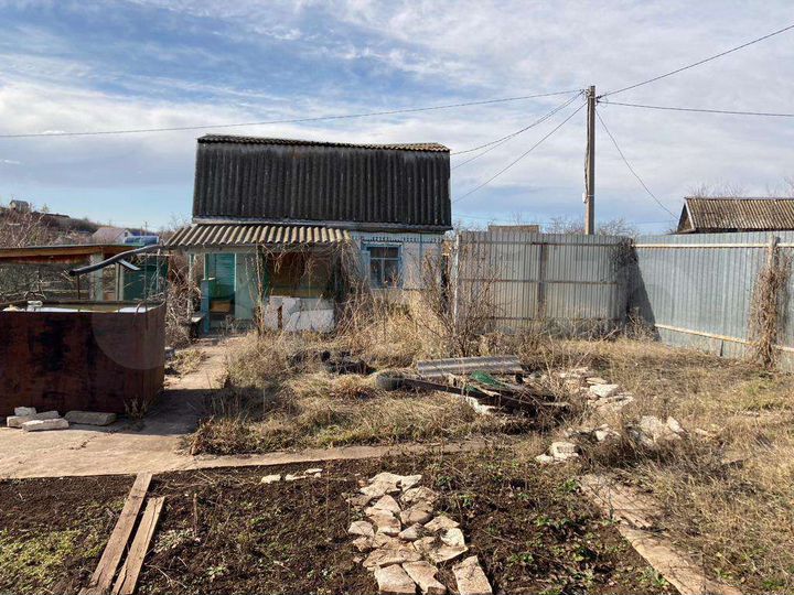 Дом 20 м² на участке 7,2 сот.