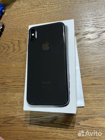 iPhone Xs, 64 ГБ