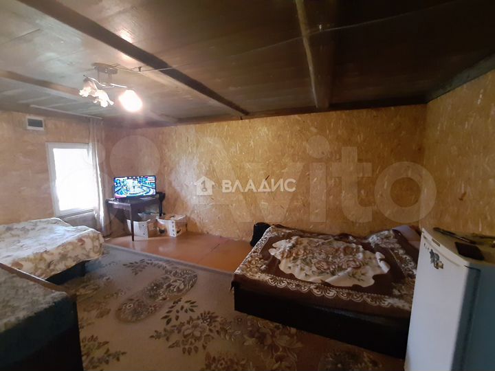 Дом 29,9 м² на участке 7,7 сот.