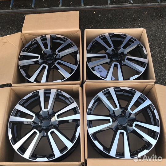 Vesta Cross Black Original