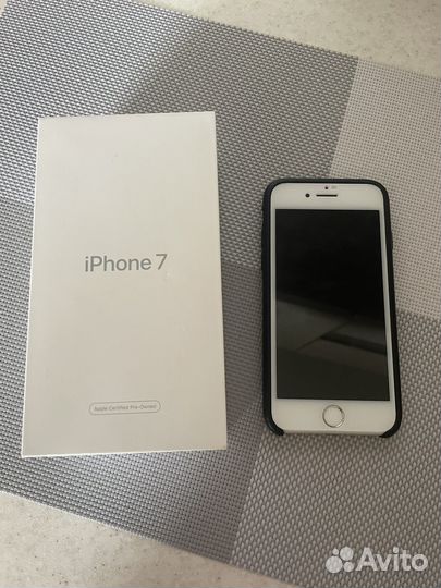 iPhone 7, 32 ГБ