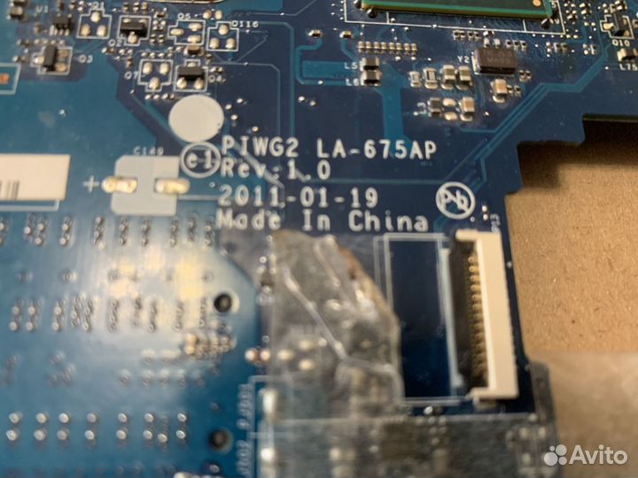 Материнская плата для Lenovo LA-675AP донор
