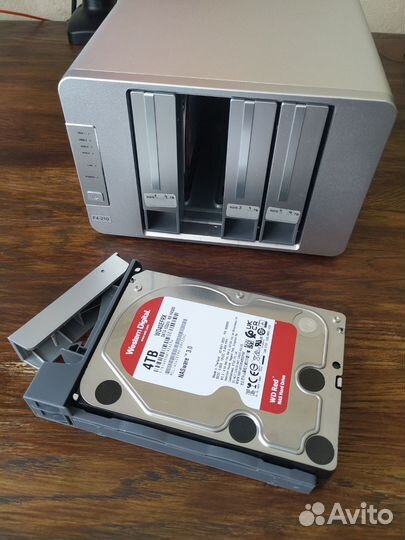 TerraMaster F4-210 NAS (Сетевое хранилище)