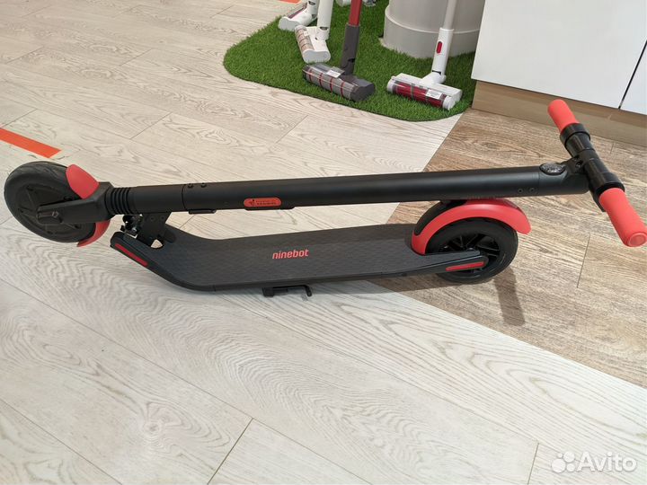 Электросамокат Ninebot KickScooter ES1L