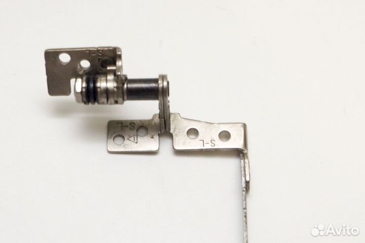 Петля левая AM0BU000200-L для Lenovo G555