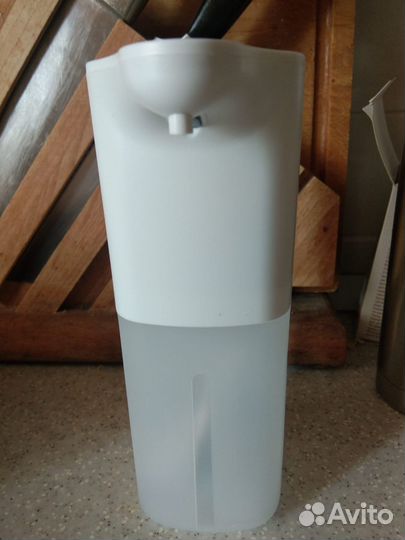 Дозатор для мыла бесконтактный