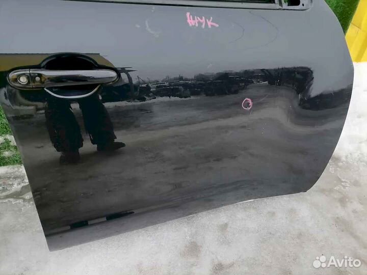 Дверь передняя правая Nissan Juke F15