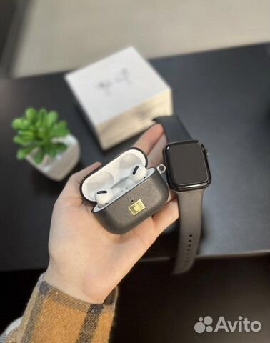Airpods Pro + Apple Watch