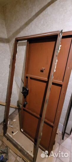 Дверь входная металлическая