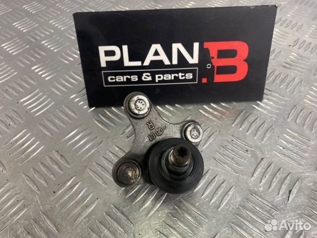 Шаровая опора передняя правая Volkswagen Golf MK5