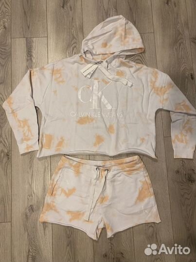 Calvin klein костюм женский (худи+шорты)