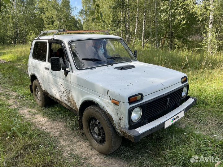 LADA 4x4 (Нива) 1.7 МТ, 2003, 126 000 км