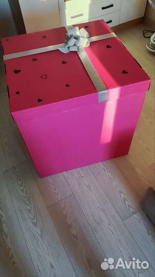 Коробка подарочная