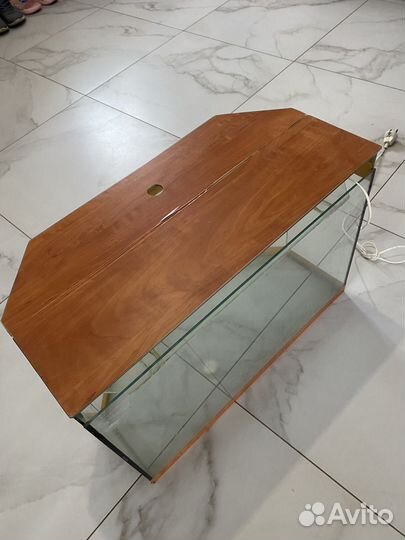 Продам аквариум (примерно 60 литров)