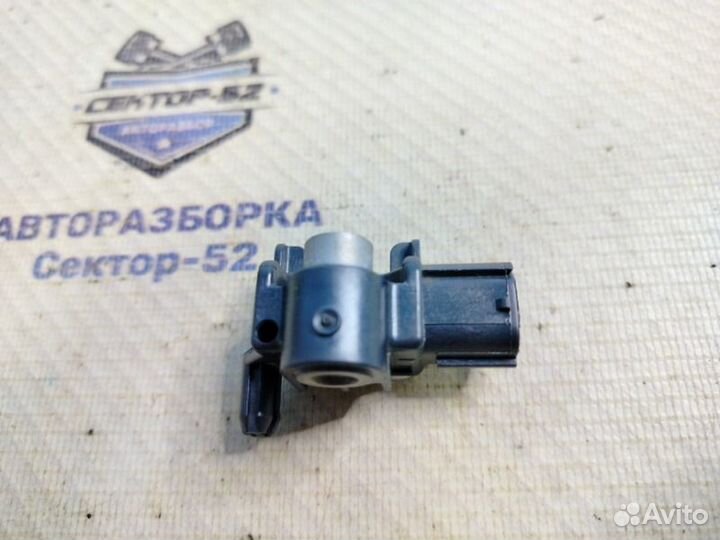 Датчик airbag боковой Nissan Juke F15