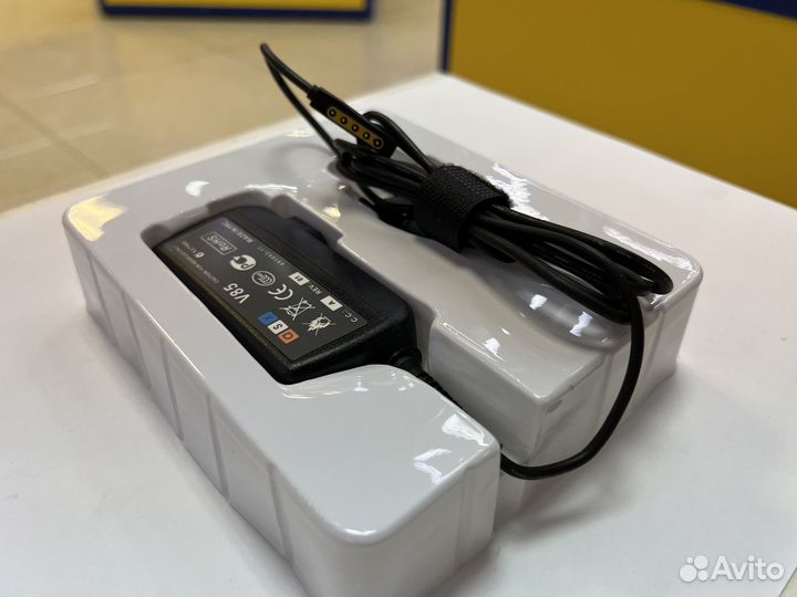 Блок питания планшета Microsoft Surface 12V3,6A