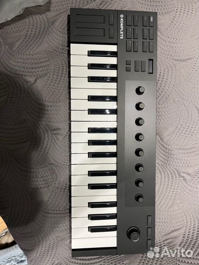 Native Instruments Komplete Kontrol M32