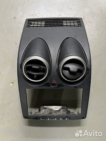 Накладка торпедо Nissan Qashqai J10 68260-JD92A