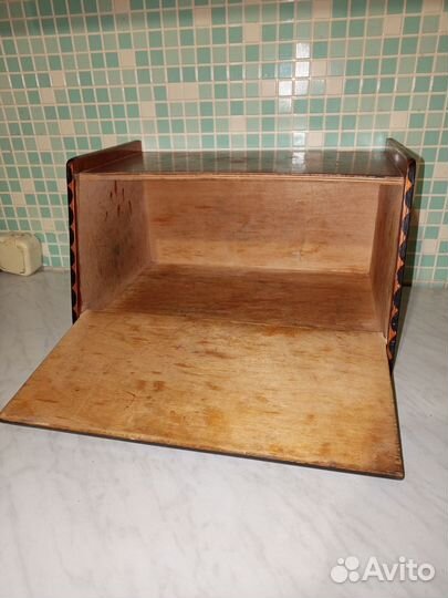 Винтажная хлебница