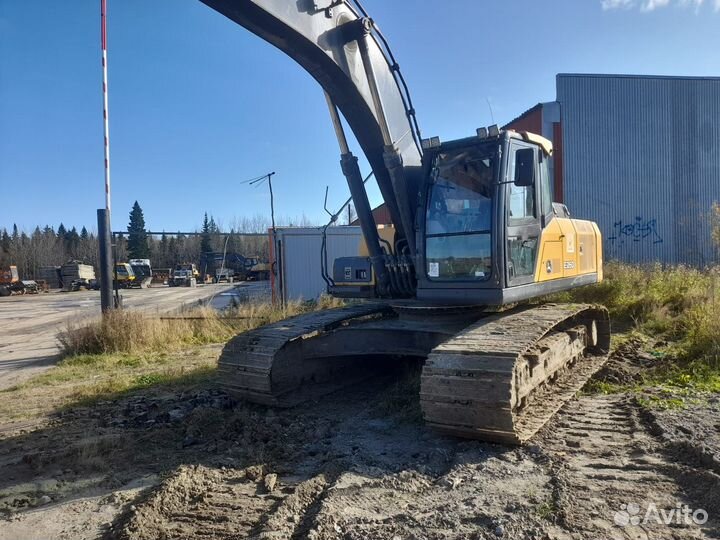 Гусеничный экскаватор John Deere E260 LC, 2018