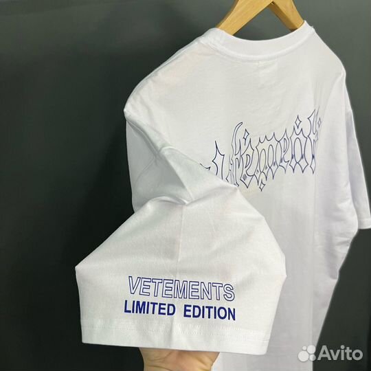 Футболка Vetements SS24