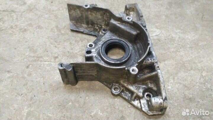 Крышка двигателя Volkswagen Sharan 1.9TDI