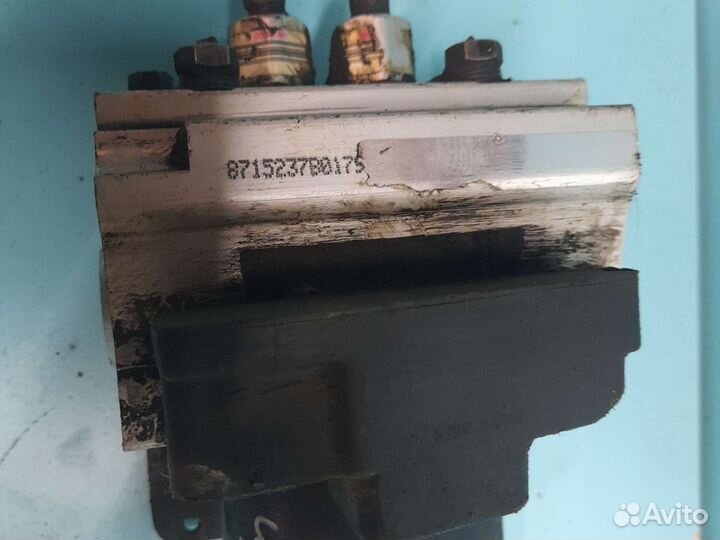 Блок abs chrysler cirrus 2.5 6g73