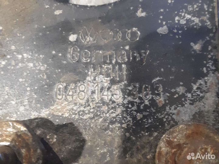 Кронштейн гура ауди 100 с4