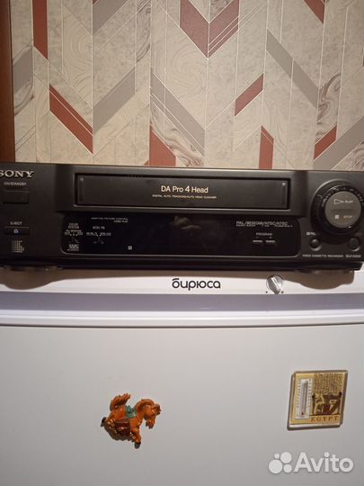 Видеомагнитофон sony