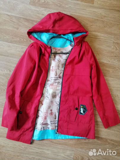 Куртка ветровка красная 42-44