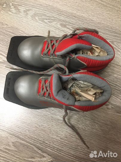 Лыжные ботинки размер 32